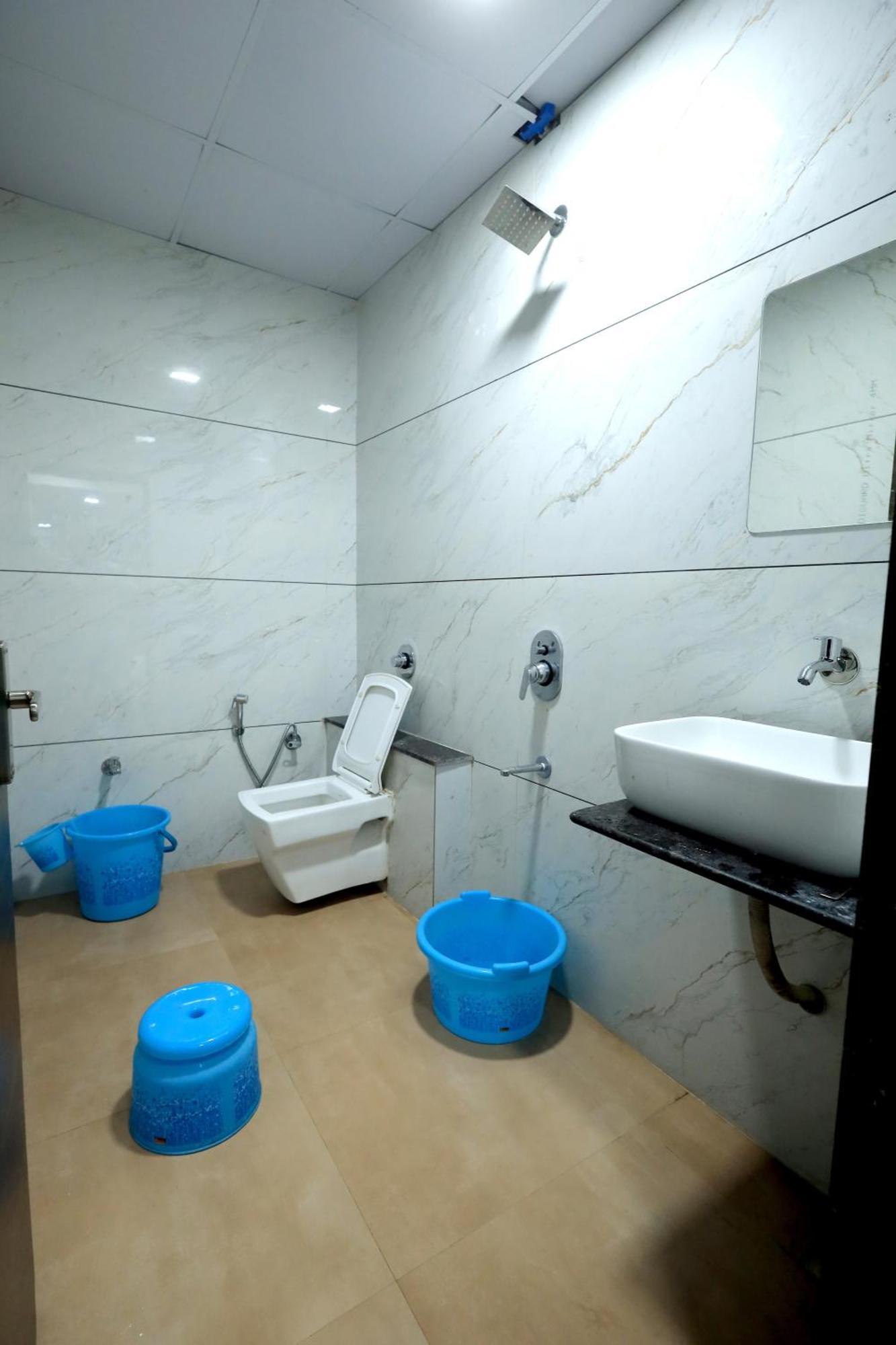 Hotel Season Ahmadábád Kültér fotó